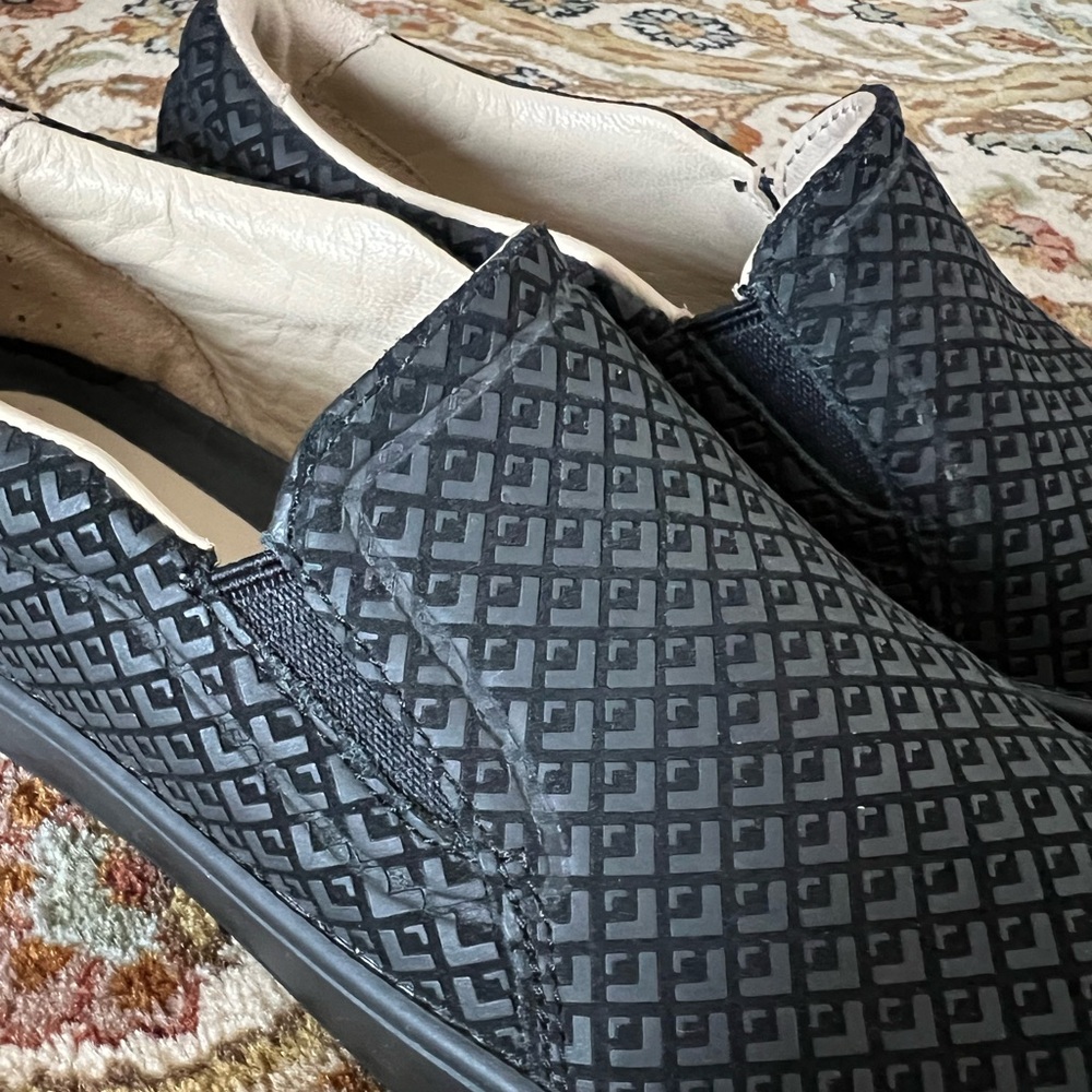 Lacoste Black Slip-On Shoes – Size EU 37.5 / US 6.5 (Fits Like US 7) - Picture 5 of 13